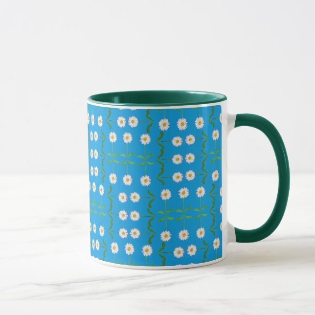Reihen von White Daisis im Aquamarinen Hintergrund Tasse (Rechts)