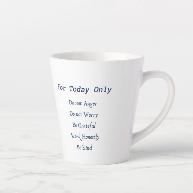 Reiki Prépare La Mug Latte. Bleu (Droite)