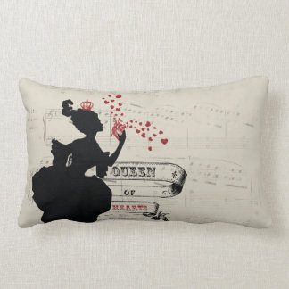 Reine de coussin graphique vintage de coeurs