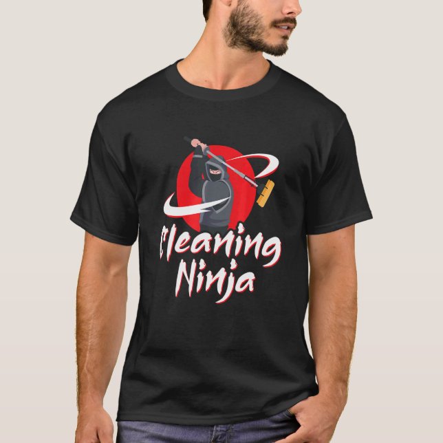 Reinigung Ninja Janitor Custodian Hausangestellte  T-Shirt (Vorderseite)