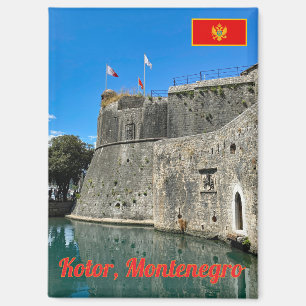 Reise zur Burg Kotor in Montenegro Magnet