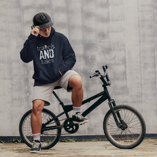 Reisen und Tales Hooded Sweatshirt