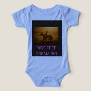 Reite frei, Träume groß Kids T-Shirt