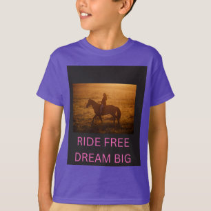 Reite Frei Träume Groß Reiter Sonnenuntergang Kind T-Shirt