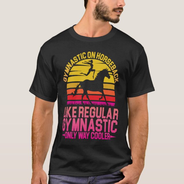 Reiten Gymnastik auf dem Pferderennzug T-Shirt (Vorderseite)