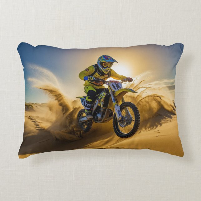 Reiten mit dem Motocross in den Dünen Dekokissen (Vorderseite)