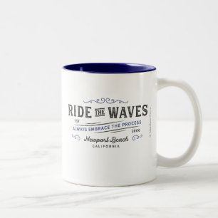 Reiten Sie die Wellen-Tasse Zweifarbige Tasse