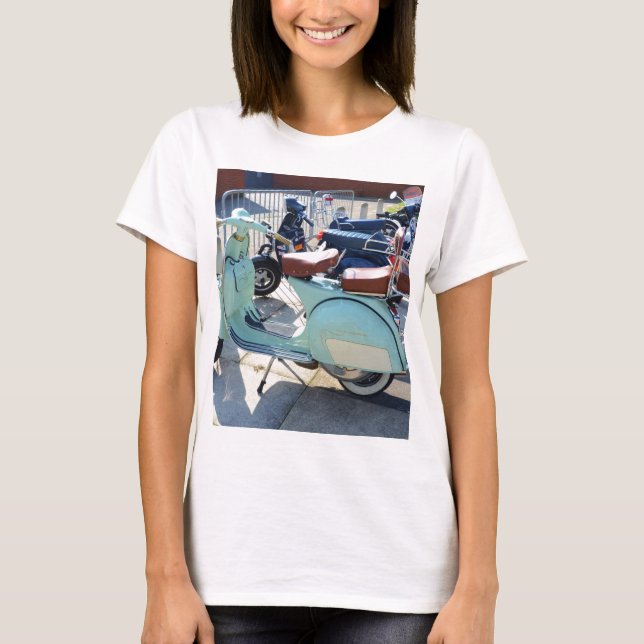 Reizender alter Roller T-Shirt (Vorderseite)