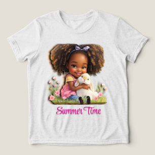 Reizendes afroamerikanisches Mädchen mit ihrem Has Tri-Blend Shirt