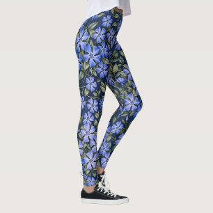 Reizvolle verstreute Immergrün-Blüten in Tiefblau Leggings
