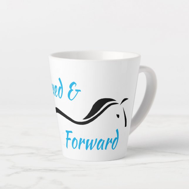 Relaxt & Forward Latte Tasse von Anna Blake. (Rechte Ecke)