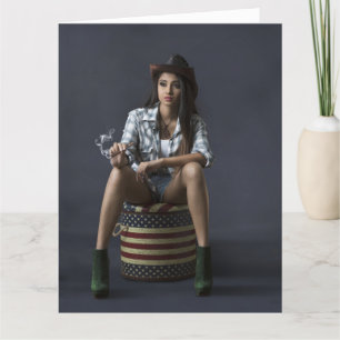 REMERCIEMENTS FILLE CHAUDE AVEC CARTE DE SALUT D'ANNIVERSAIRE DE