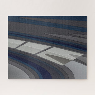 Rennstrecke auf blaugrauem Gleis