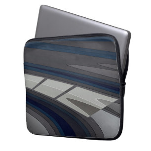 Rennstrecke auf blaugrauem Gleis Laptopschutzhülle