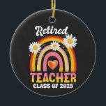 Rentnerklasse 2025 Lehrkräfte Altersversorgung Keramik Ornament<br><div class="desc">Schulklasse für alle Mitarbeiter oder Großvater,  Oma,  Papa,  Mama,  die in den Ruhestand als Rentner eintritt,  für Rentner und Frauen,  die lustige Sprüche im Ruhestand Liebe,  für Schülerinnen und Schülerinnen.</div>