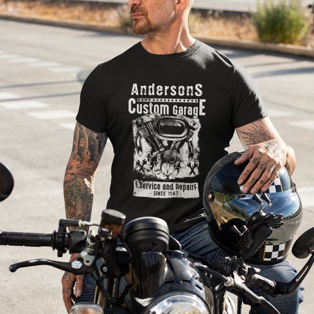 Reparatur von Motorrädern T-Shirt (Von Creator hochgeladen)