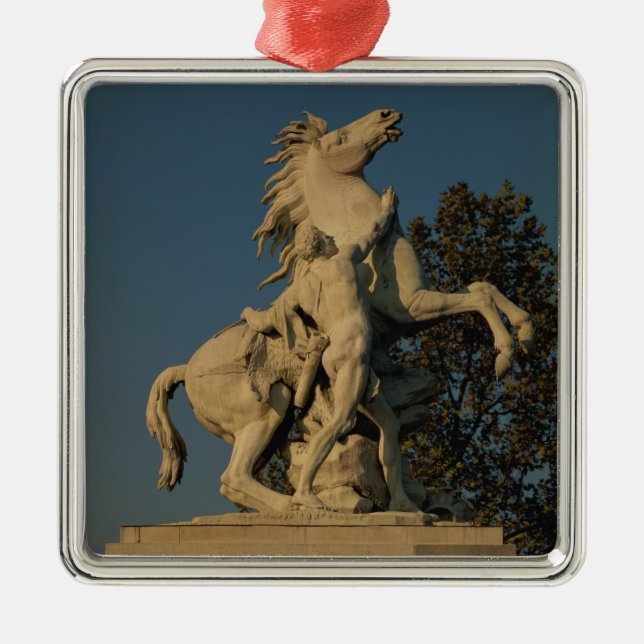 Replik von einer des zwei "mergelige Pferd" Ornament Aus Metall (Vorne)