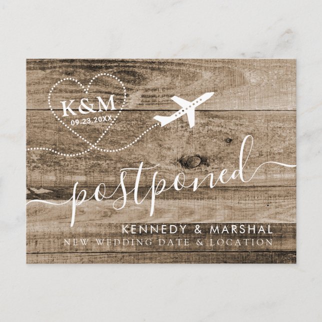 Rescheduldsstrand Wedding Rustic Wood Board Ankündigungspostkarte (Vorderseite)