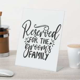 Réservé pour le panneau de table de famille de Gro