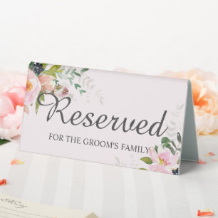 Reserviert für das Blumenrosa der Familie Groom Tischaufsteller