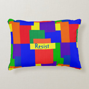 Resist Rainbow Patchwork Quilt Accent Kissen