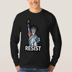 Resist Tariffs Pinguin Protest Statue of Liberty F T-Shirt