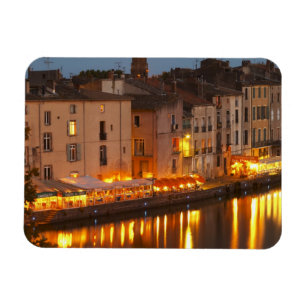 Restaurants entlang dem Fluss l'Herault. L'Herault Magnet