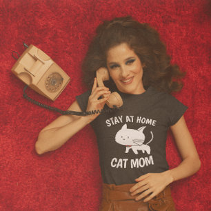 RESTEZ À LA MAISON T-shirts MOM CAT
