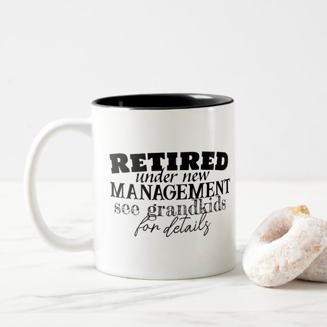 Retired Zweifarbige Tasse (Mit Donut)