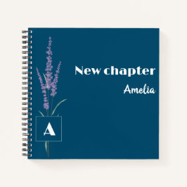Retirees mit Monogramm Blumenname dunkelblau Notizbuch