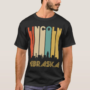 Retro 1970er Lincoln Nebraska Downtown Skyline T-Shirt