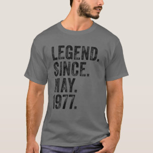 Retro 1977 Geburtstag Mai Geborene Legende seit 19 T-Shirt
