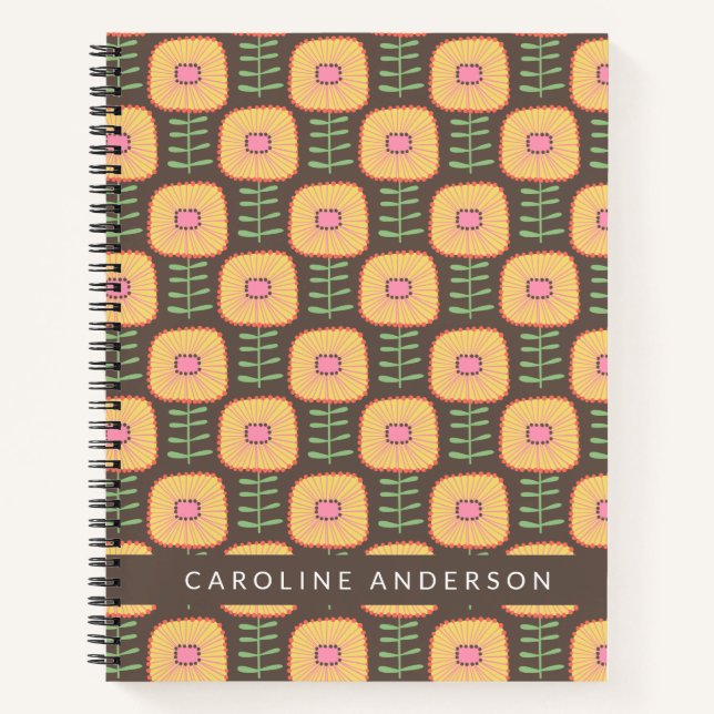 Retro 70er Blume Muster in Braun Personalisiert Notizbuch (Vorderseite)