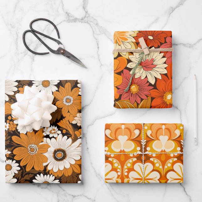 Retro 70er Blumenmuster Geschenkpapier Set (Vorderseite)