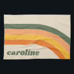Retro 70er Rainbow Green Orange Personalisierter N Geschirrtuch<br><div class="desc">Fügen Sie eine Touch Retro-Flair in Ihre Küche mit diesem Personalisierten Name Küchentuch mit einem groovy 70er Regenbogen-Design in grün, orange, gelb und pfirsichfarben. Ideal für eine einfache und doch ästhetische Ergänzung Ihrer Zuhause oder als einmaliges Geschenk für eine Brautjungfrau, Brautparty, Bachelorette, Geburtstagsparty oder Fledermausmitzvah. Dieses Handtuch verbindet Vintagen Charme...</div>