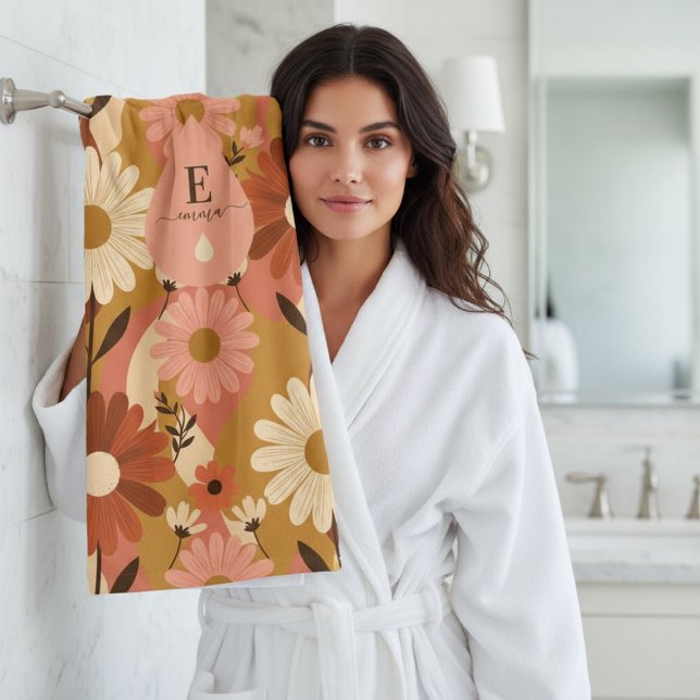 Retro 70s Summer Floral Daisy Custom Name Badhandtuch Set (Von Creator hochgeladen)