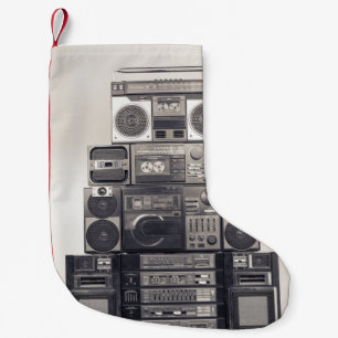 Retro 80er Kassettenrekorder Muster. Kleiner Weihnachtsstrumpf