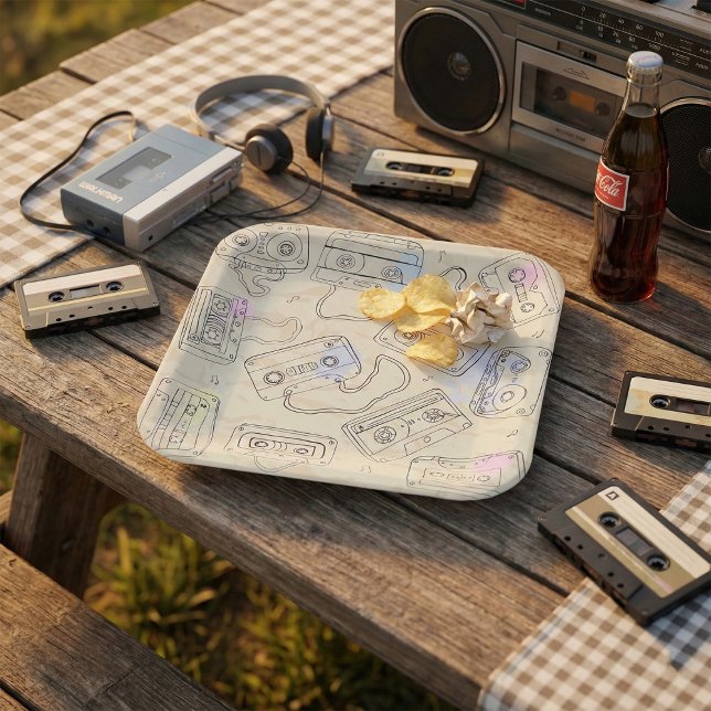 Retro 80s 90s Nostalgic Cassette Mix Tape Pattern Pappteller (Von Creator hochgeladen)