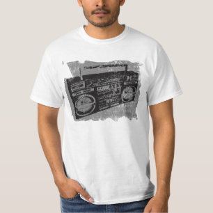 RETRO 80'S DISTRESSED BOOMBOX DRUCKEN. T-Shirt