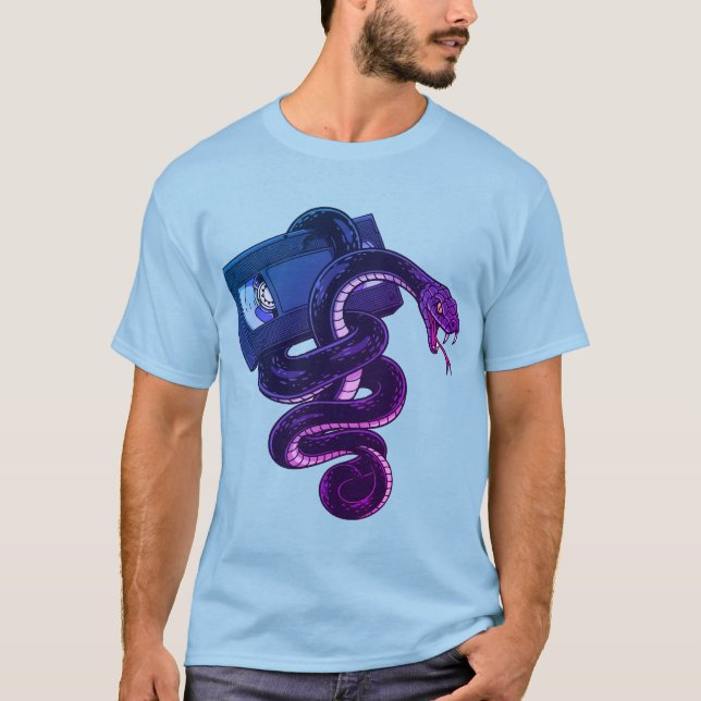 Retro 90s Snake Wrapped Around VHS Tape T-Shirt (Vorderseite)