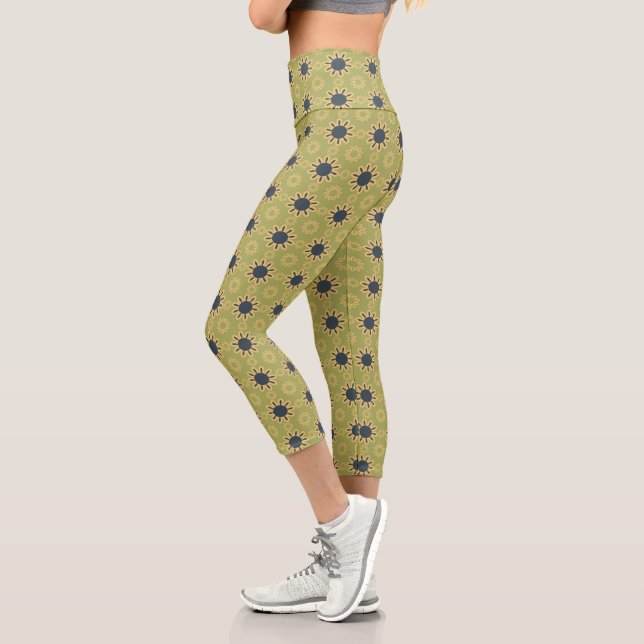 Retro Abstraktes Schwarz-Gelb-Blumenmuster Capri Leggings (Links)