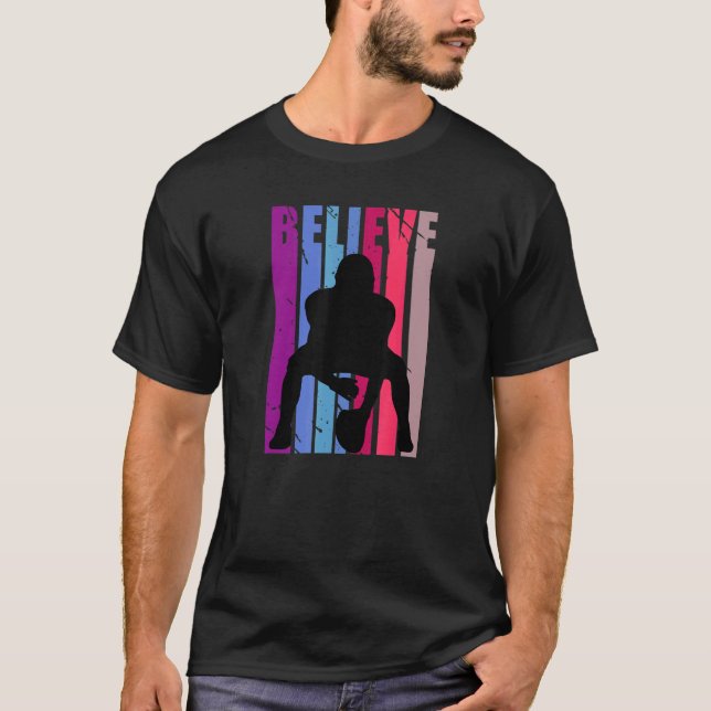 Retro American Football Motivierend Sports Quarter T-Shirt (Vorderseite)