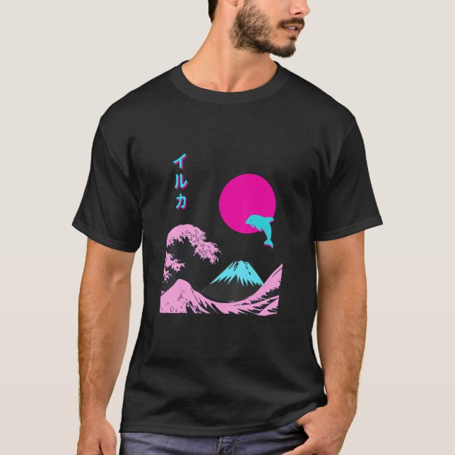 Retro Ästhetik Iruka mit japanischem Schreiben T-Shirt (Vorderseite)
