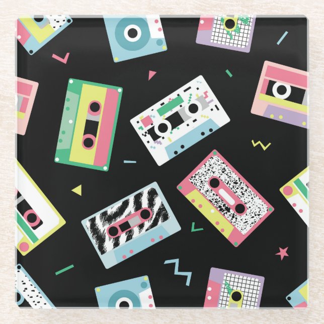 Retro-Audiobänder, 80er-Stil-Muster. Glasuntersetzer (Vorderseite)