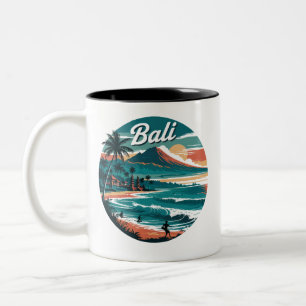 Retro Bali Travel - Sunset Beach & Ocean Zweifarbige Tasse