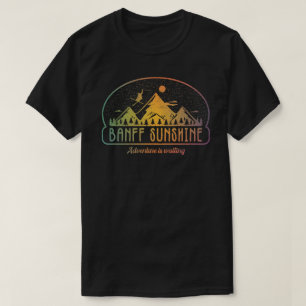 Retro Banff Sunshine Ski Adventure ist Gewartet T-Shirt