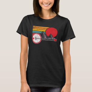 Retro Banjo Berge & Sonne Skizze Surf Stil 80 er T-Shirt