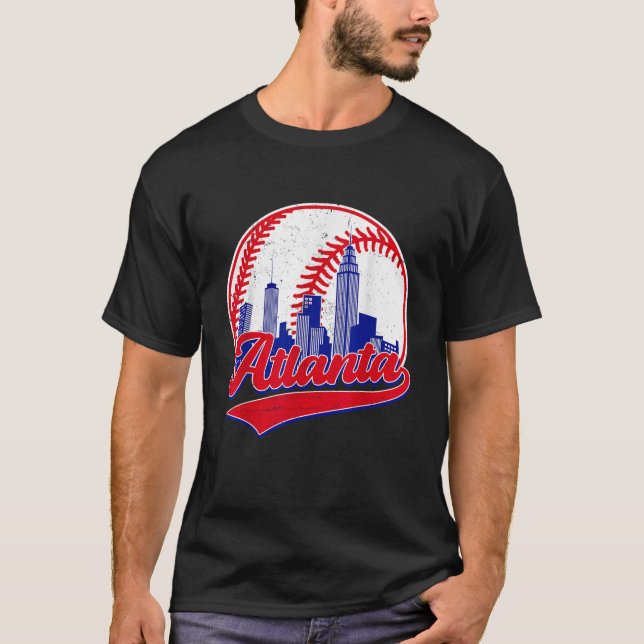 Retro Baseball Player Lover Atlanta Distressed Gam T-Shirt (Vorderseite)