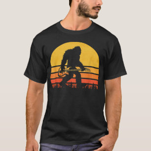 Retro Bigfoot Gitarre, Vintage Sasquatch Rocker T-Shirt