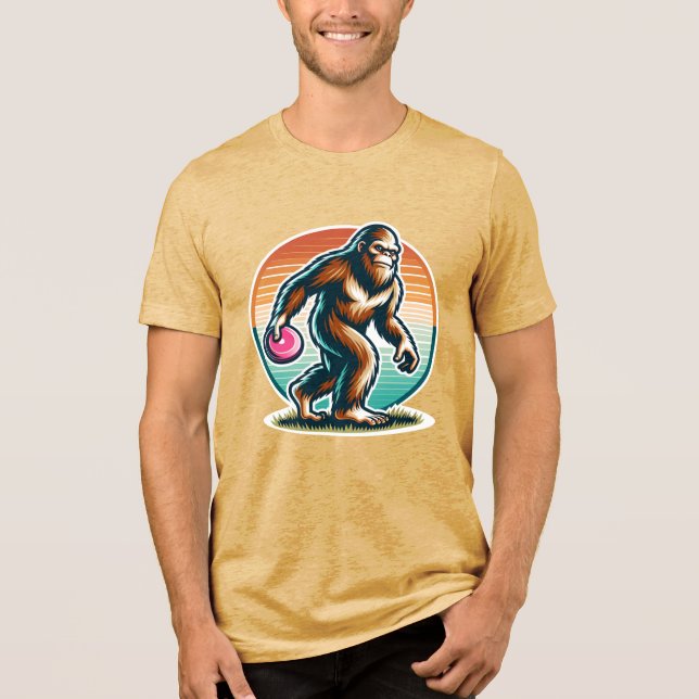 Retro Bigfoot Sasquatch Disk Golf Tri-Blend Shirt (Vorderseite)